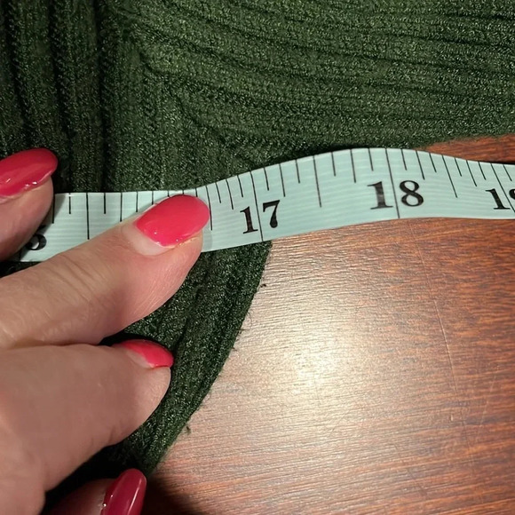 Lulu’s Womens Sweater Dress S Forest Green Midi Ribbed Cutout Back Bodycon EUC - Picture 9 of 11